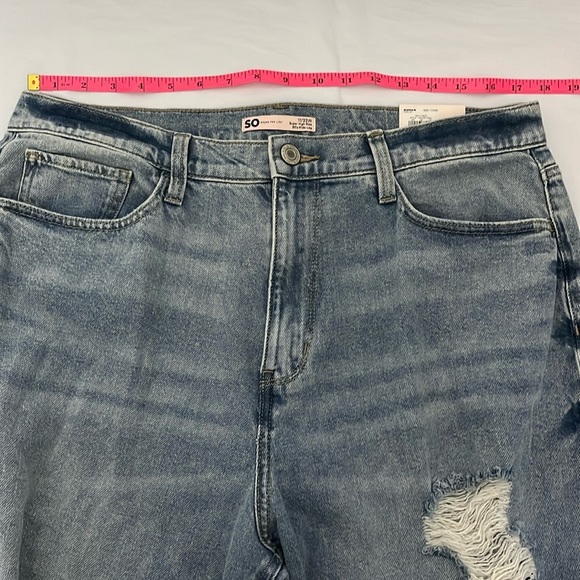 SO high waisted wide leg distressed light jeans size 33 waist NWTs - Picture 5 of 9